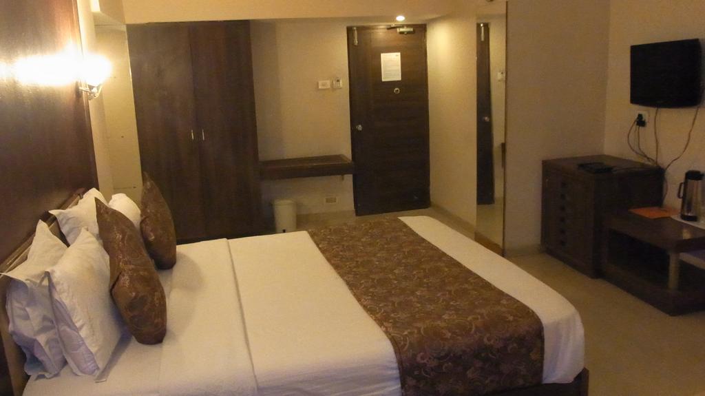 Hotel Eden Ahmedabad Chambre photo